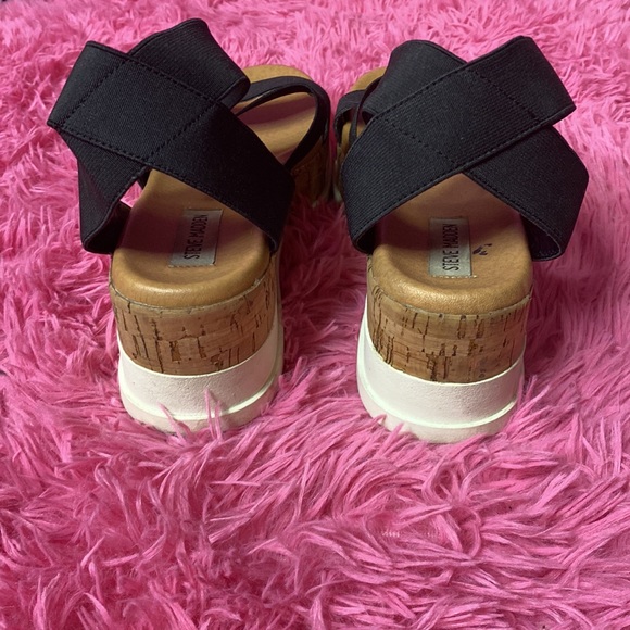 Steve Madden Black Belladonna Ankle Strap Wedge Sandal Sz 8.5 - Picture 3 of 7